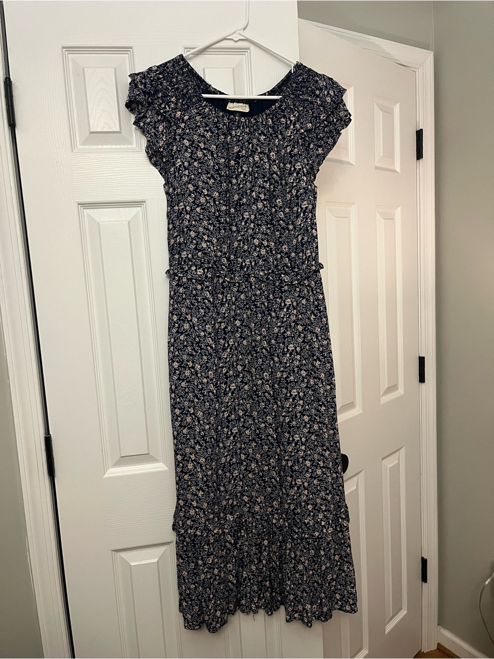 Universal Thread Navy Floral Maxi Dress with Cream Accents